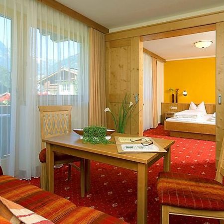 Hotel Maximilian マイヤーホーフェン 部屋 写真
