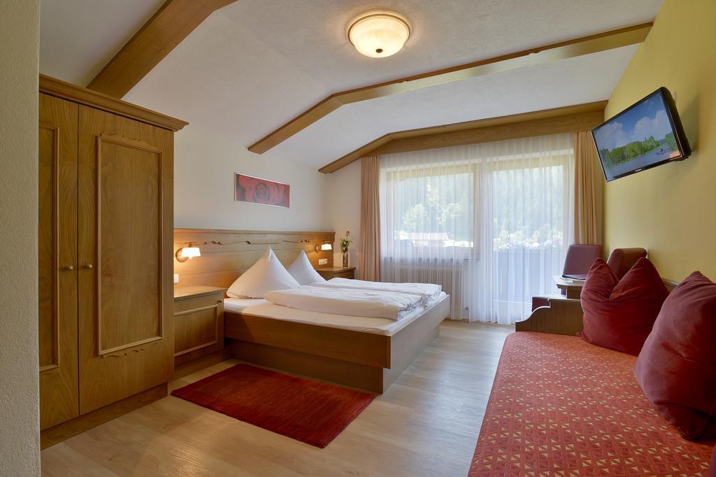 Hotel Maximilian マイヤーホーフェン 部屋 写真