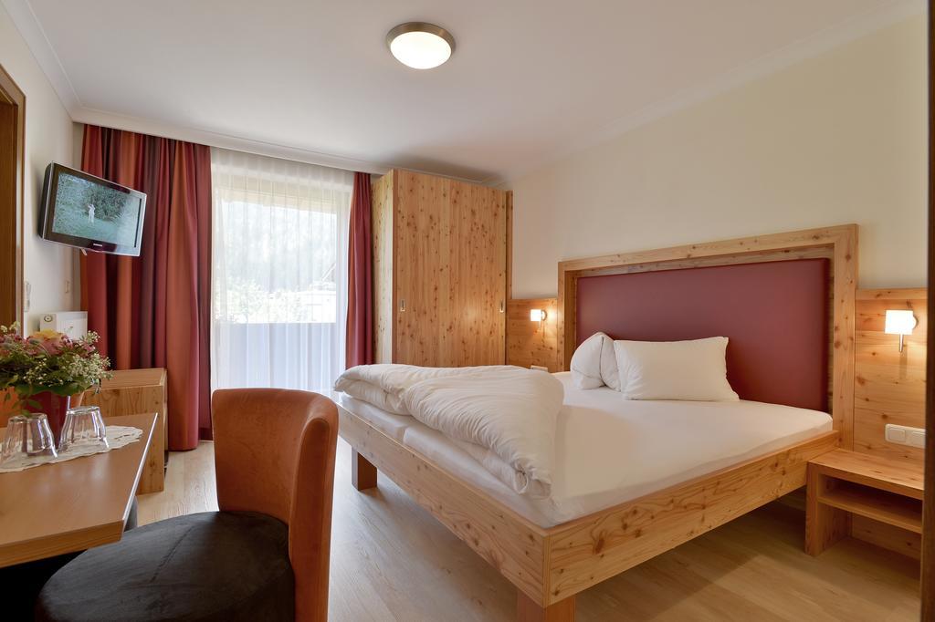 Hotel Maximilian マイヤーホーフェン 部屋 写真